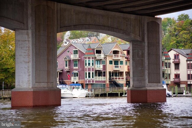 Building Photo - 485 Harbor Side St