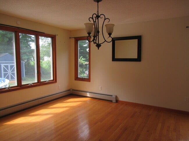 Building Photo - 208 Dino Rd