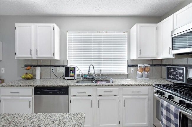 Building Photo - 18838 Appletree Hill Ln