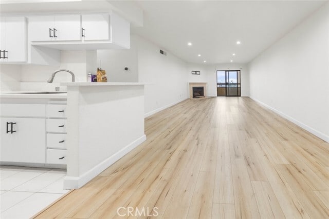 Building Photo - 424 Oak St