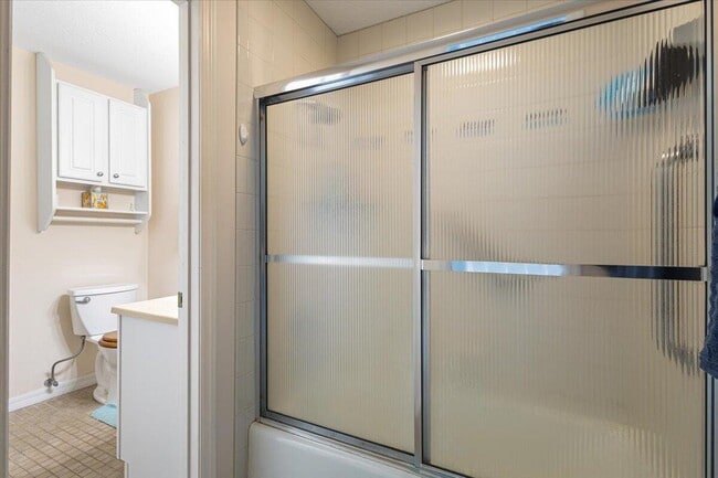 Building Photo - 1300 Seaway Dr