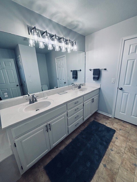 Building Photo - 1000 Inglewood74011 St