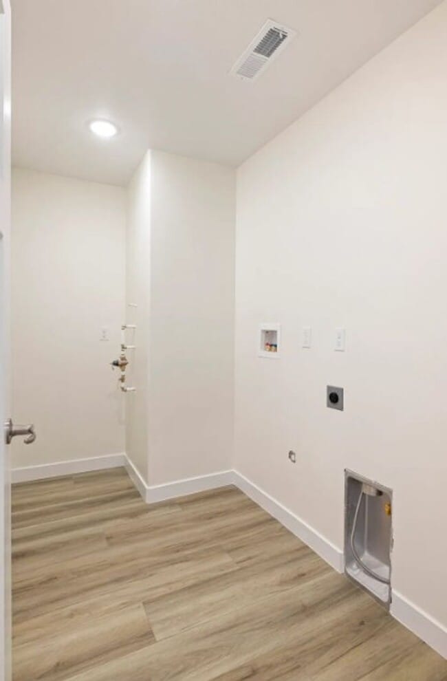 Building Photo - Brand New Construction - 3 bedroom- 2 bath...