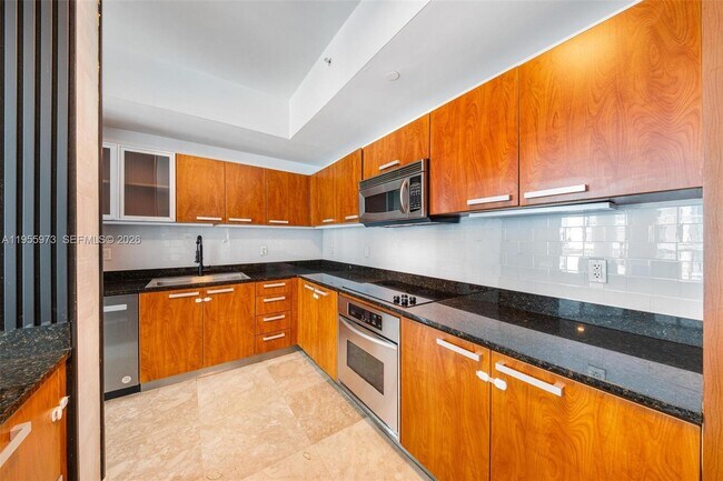 Building Photo - 3131 NE 188th St