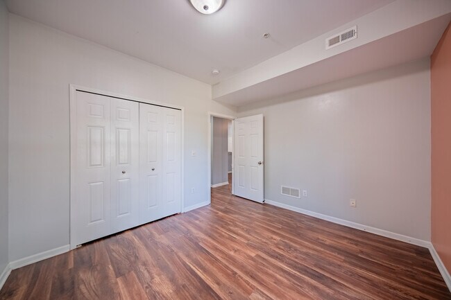Building Photo - 953 E Summerfield Glen Cir