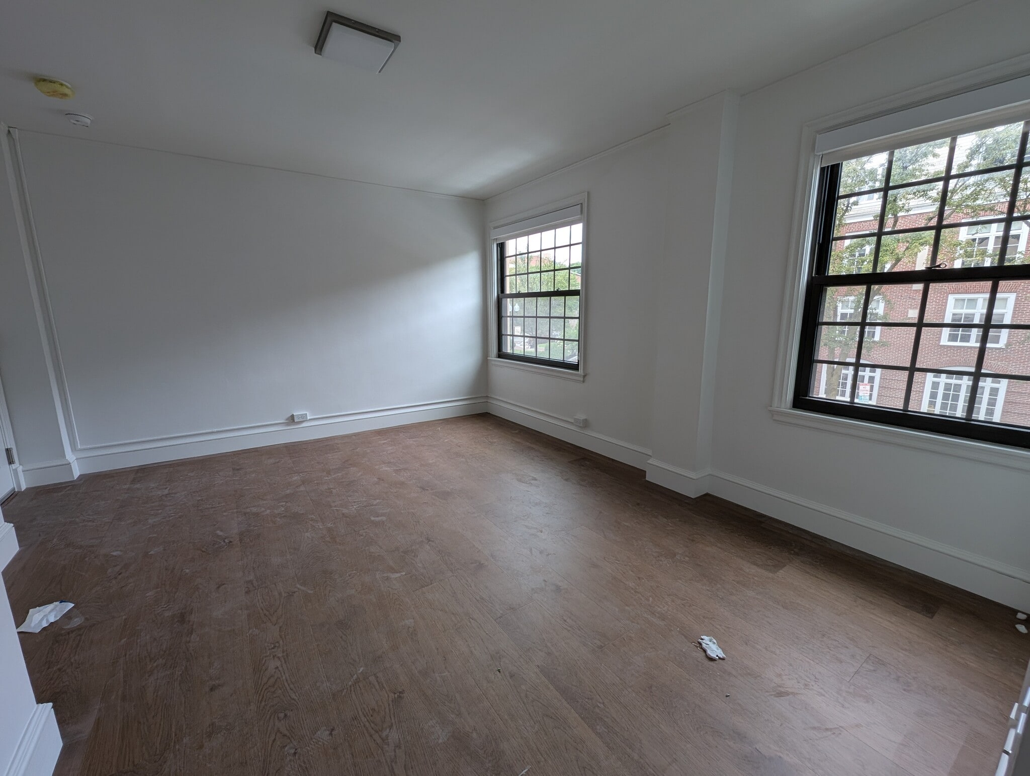 Building Photo - 19 Arrow St