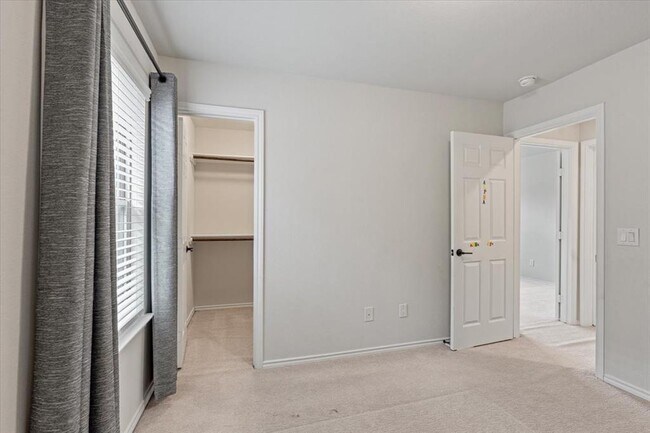 Building Photo - 4009 Delta Rose St