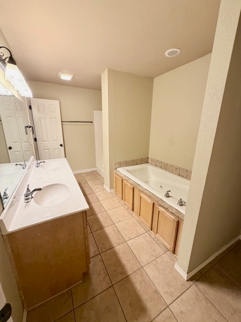 Building Photo - 2827 N Cassius Ln