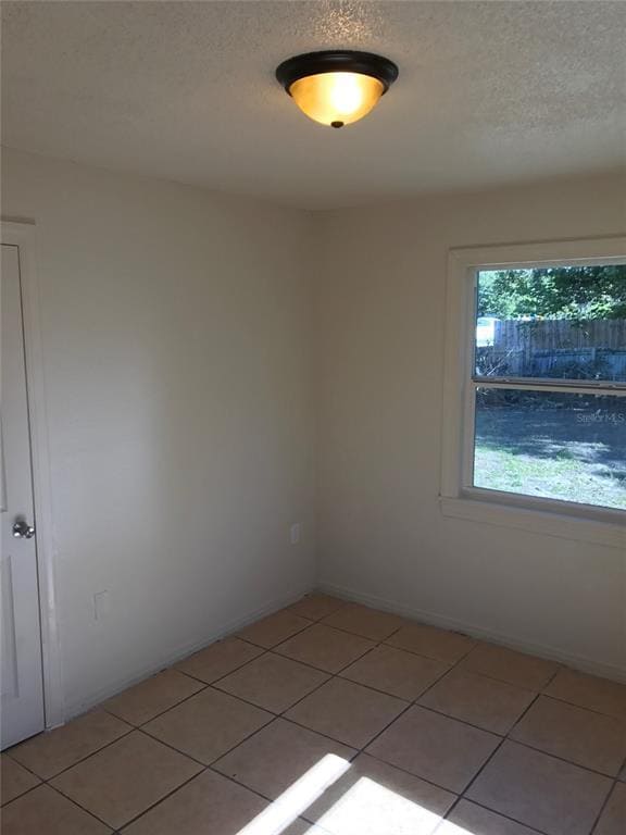 Building Photo - 353 Pearlwood St