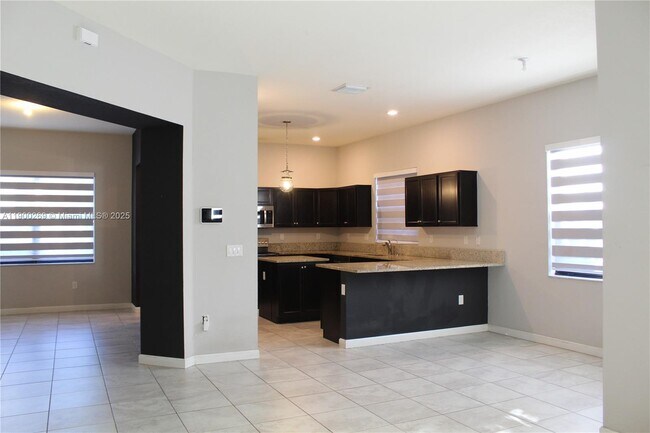 Building Photo - 25096 SW 118th Ave