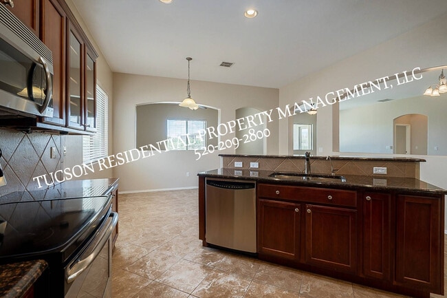 Building Photo - 10737 S Miralago Dr
