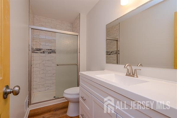 Building Photo - 92 Reynolds Ct