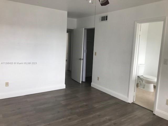 Building Photo - 1865 W 72nd St