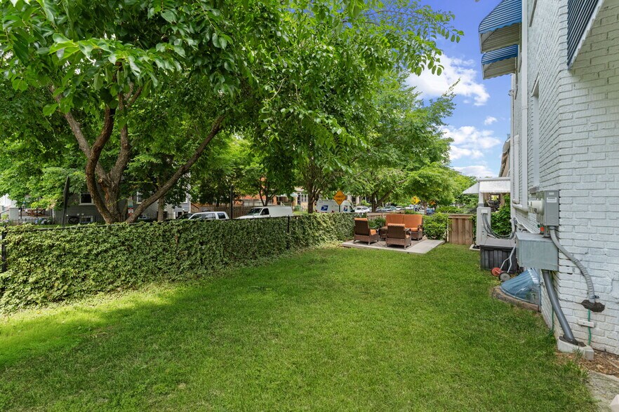 Large yard space! - 2339 3rd St NE