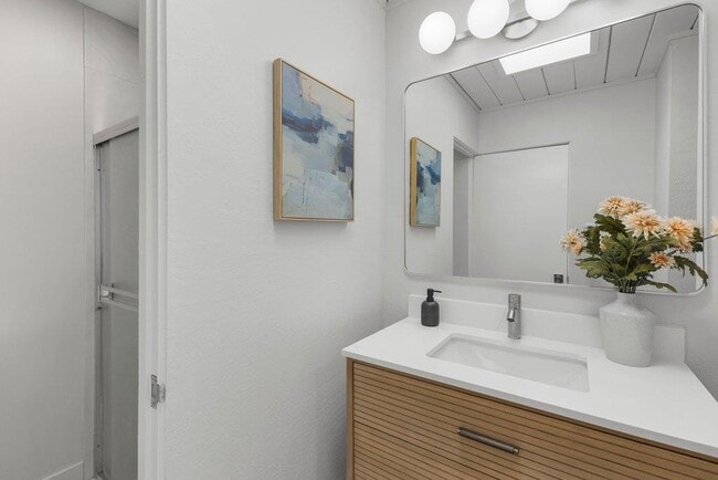 Building Photo - 729 Stendhal Ln