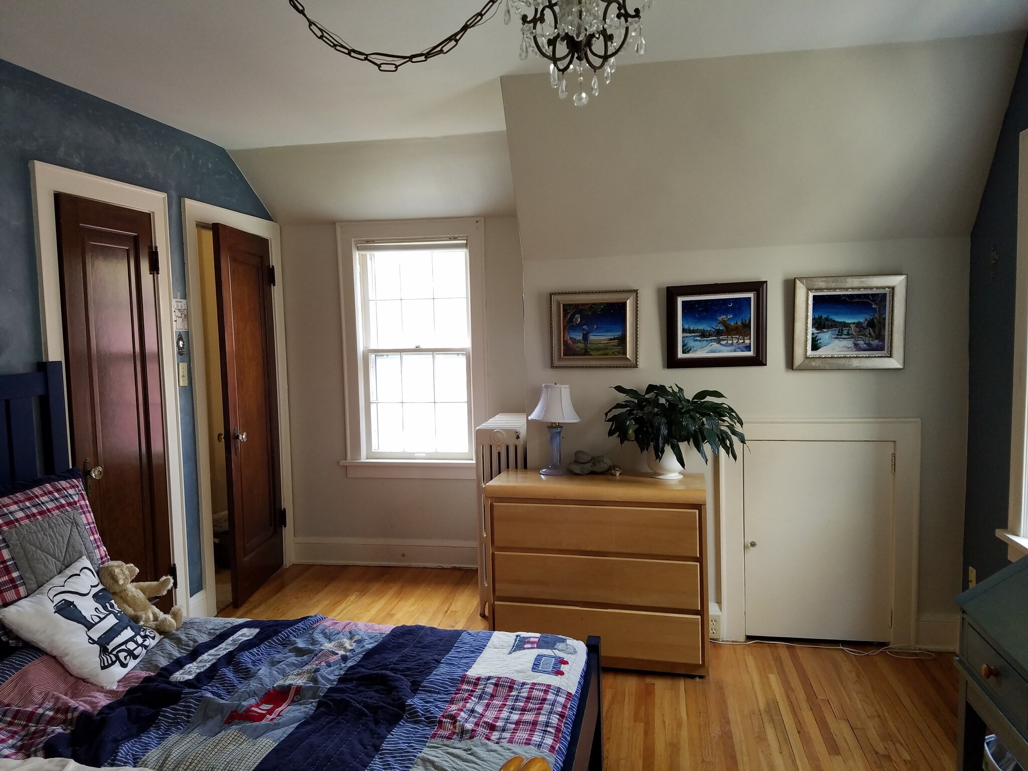 Master bedroom - 1347 W Highland Pkwy