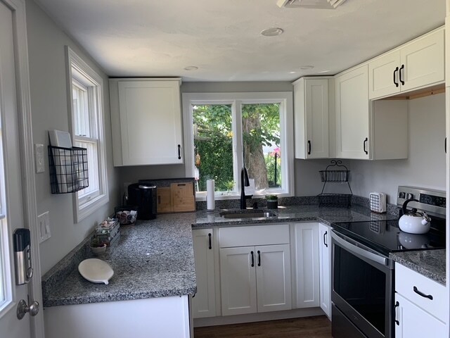 Building Photo - 2 Hall Rd