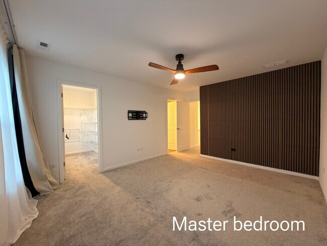 Building Photo - 522 Wolverine Dr