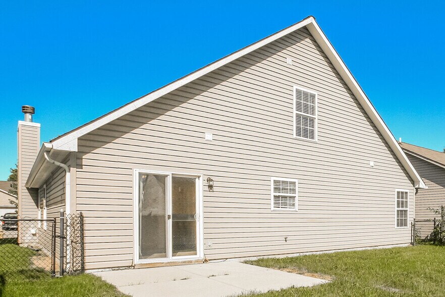 Building Photo - 19516 Prairie Crossing Dr