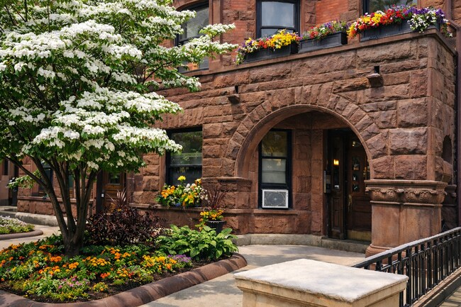 Building Photo - 178 Commonwealth Ave