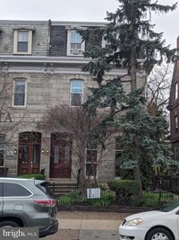 Building Photo - 4025 Walnut St