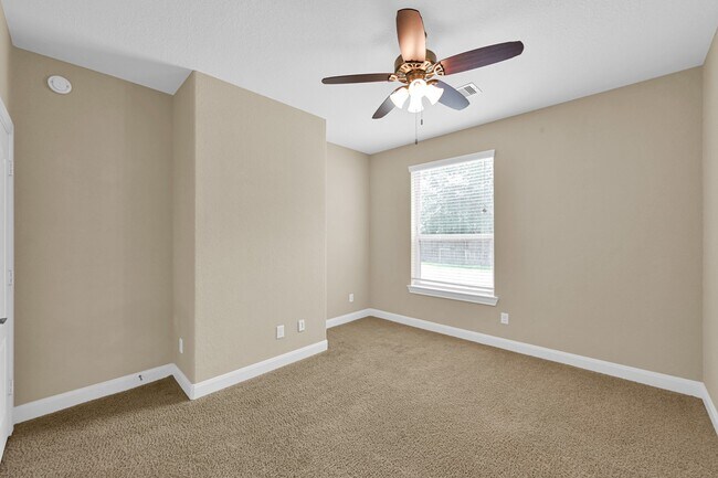 Building Photo - 106 N Pinto Point Cir
