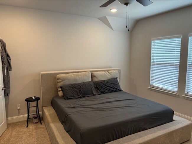 Building Photo - 131 Peach Orchard Ln