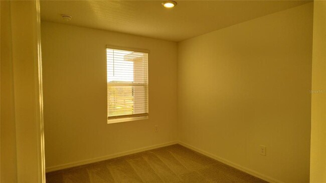 Building Photo - 2207 Portrait St