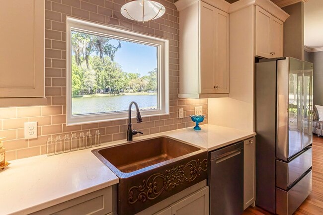 Building Photo - 133 Old Augusta Dr