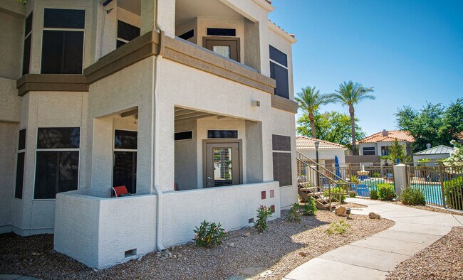 Building Photo - 11375 E Sahuaro Dr
