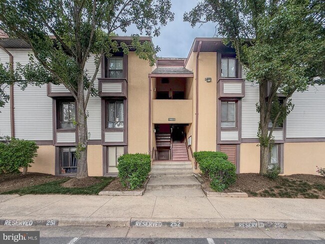 Building Photo - 11603 Stoneview Square