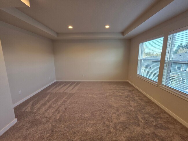 Building Photo - BRAND NEW!! 5-Bedroom Scouters Mountain Home!