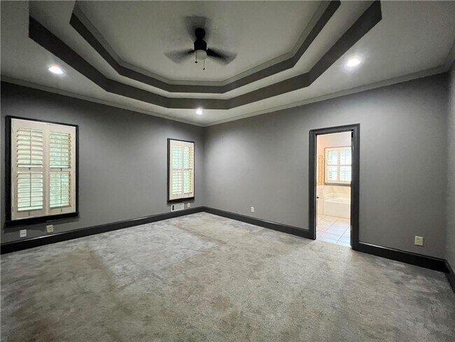 Building Photo - 5035 Hamptons Club Dr