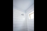 Building Photo - Beautiful Renovated 3/2 Home In Citrus Hei...