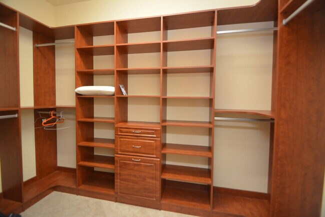 Building Photo - 58 Ocean St