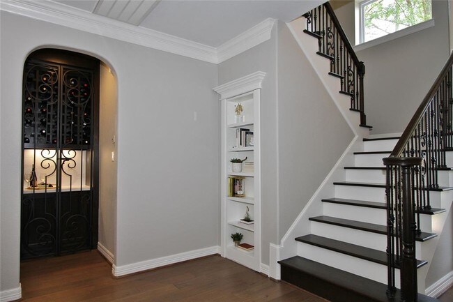 Building Photo - 2239 Deer Cove Trail