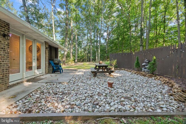 Building Photo - 14827 Old Frederick Rd