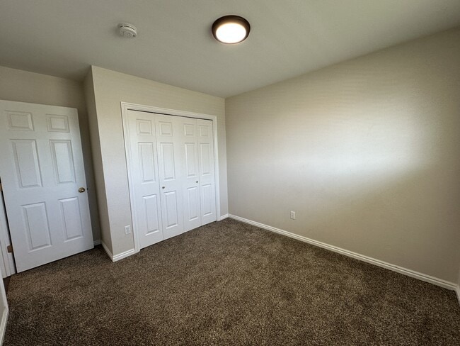 Building Photo - 6270 S Mt Vista Dr