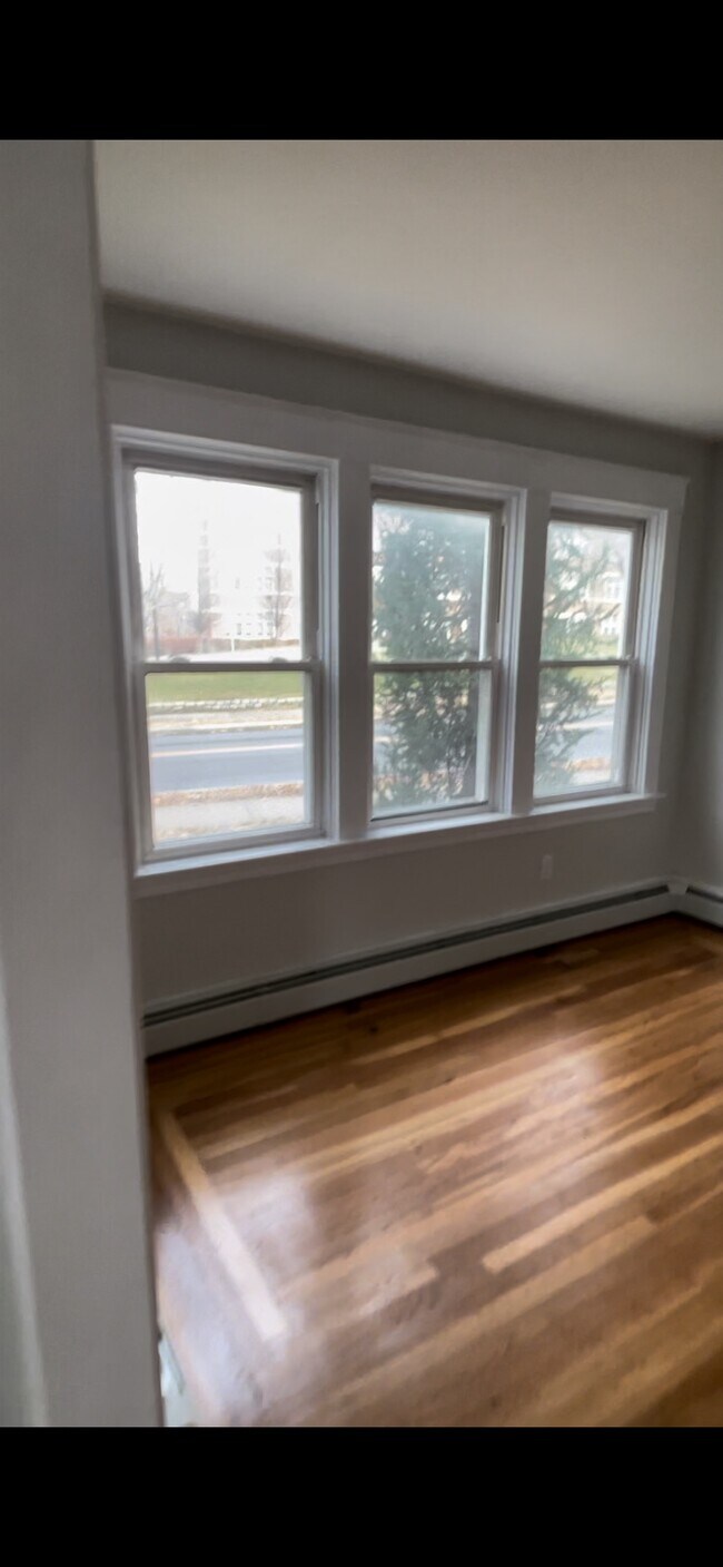Building Photo - 316/318 Eaton St