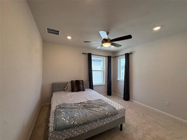 Building Photo - 437 Leeward Pass