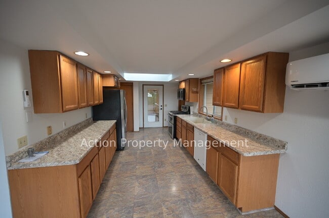 Building Photo - 2+ bed 2 bath home in Dungeness Heights, Sequim