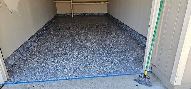 Building Photo - 2540 Antoine Ct