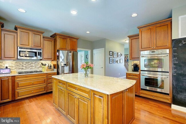 Building Photo - 3104 Lawrin Ct