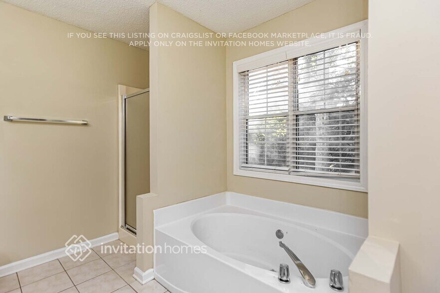 Building Photo - 2026 Spicers Ln