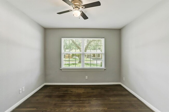 Building Photo - 6634 Housman