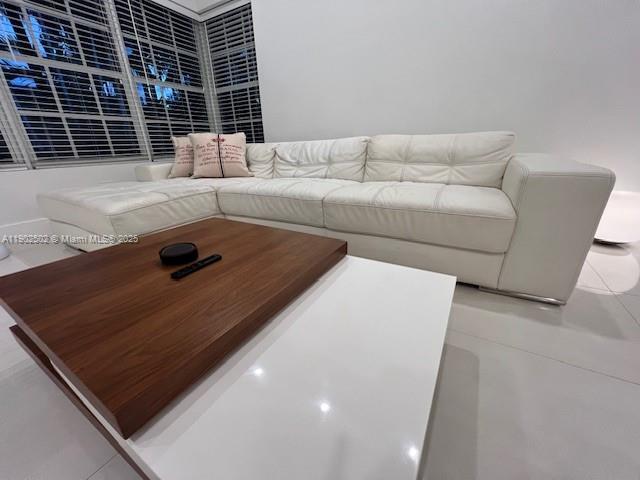 Building Photo - 1125 99th St