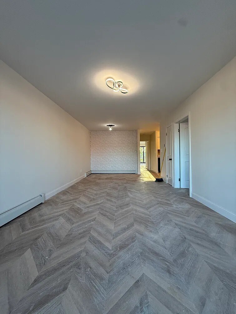 Building Photo - 3622 195th St