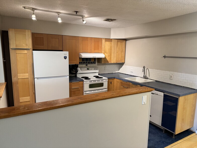 Building Photo - 97 Hunters Run Pl