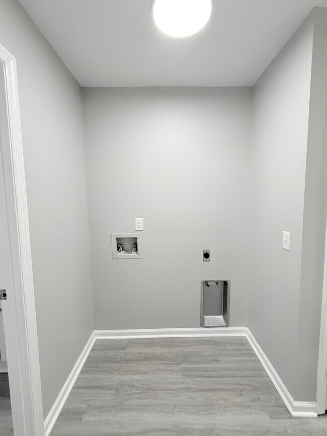 Building Photo - 620 Scott St