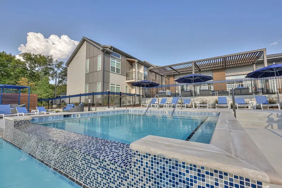 Building Photo - 1801 Meridian St